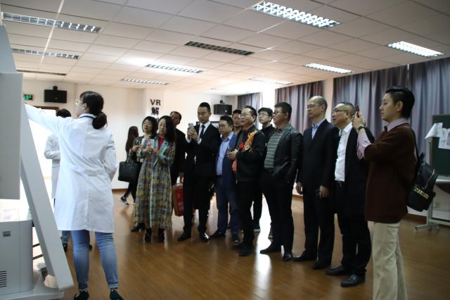 实友（国际）私董会”企业家参观365英国上市网实训场所